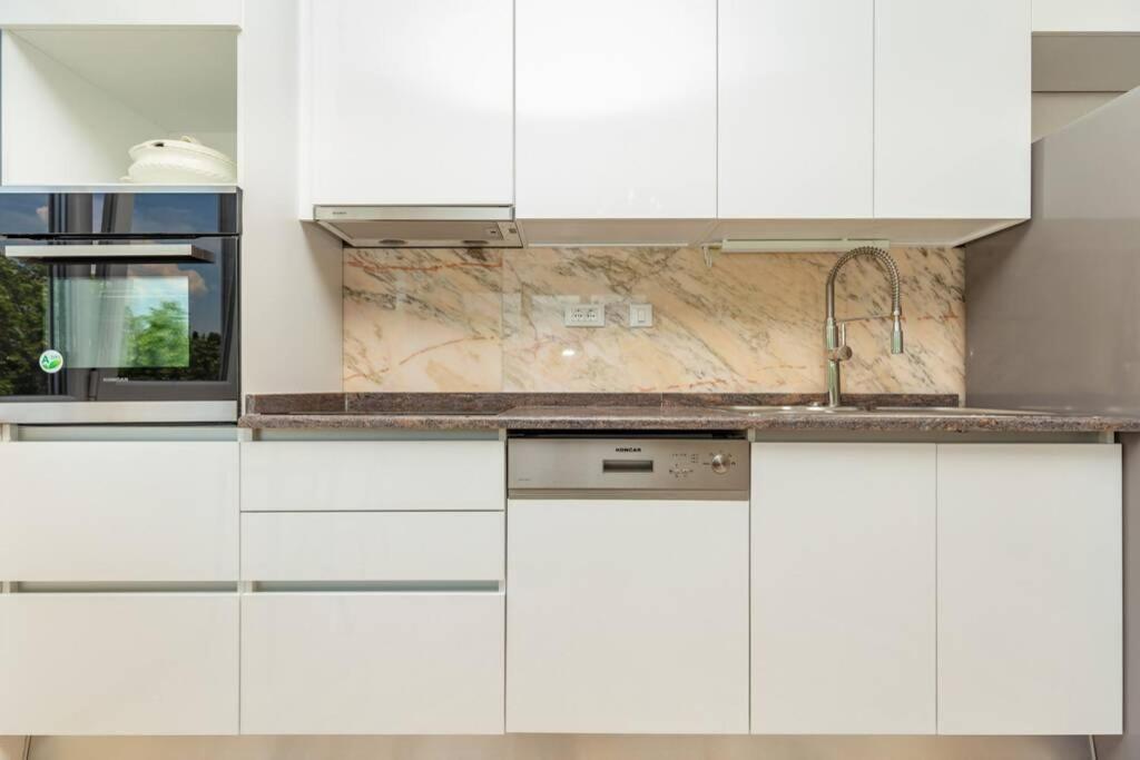Art Delux **** Apartment